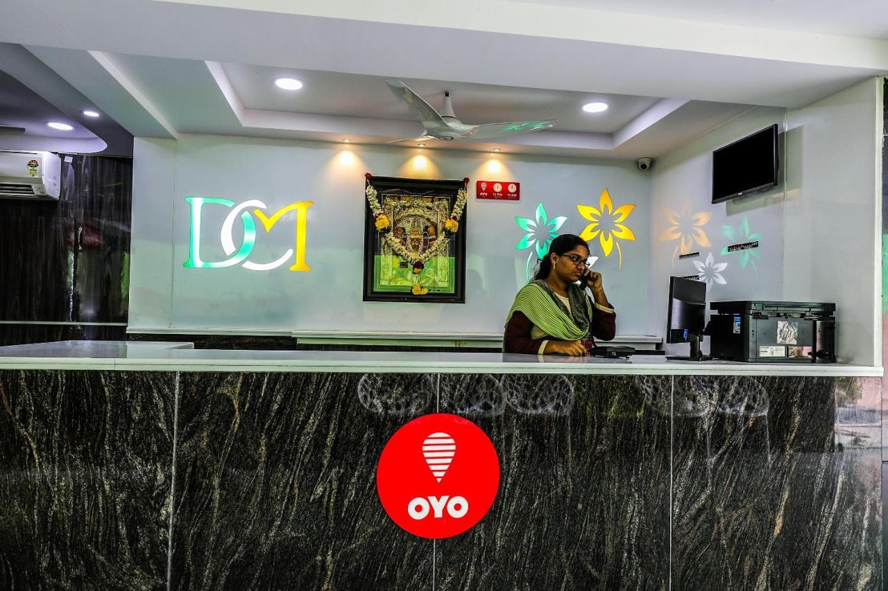 OYO 16155 Hotel Dcm Grand Vijayawāda Exterior foto